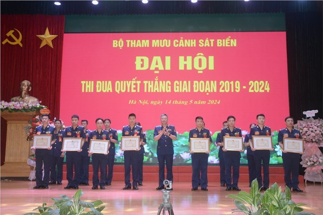 Bộ Tham mưu Cảnh sát biển: Tiếp tục phát hiện và nhân rộng điển hình thi đua tiêu biểu (14/05/2024)
	